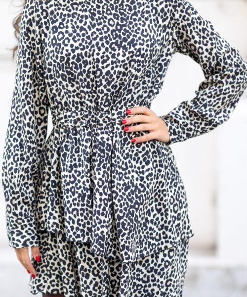 Alternative view of Kurzes Kleid mit Volant & Leo-Print