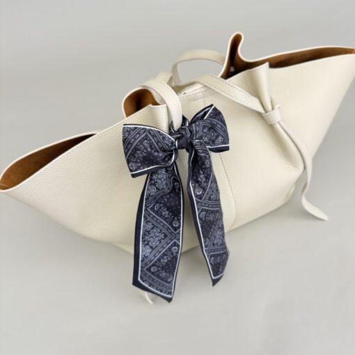 Klassische Leder-Shopper-Tasche mit Seidenschleife